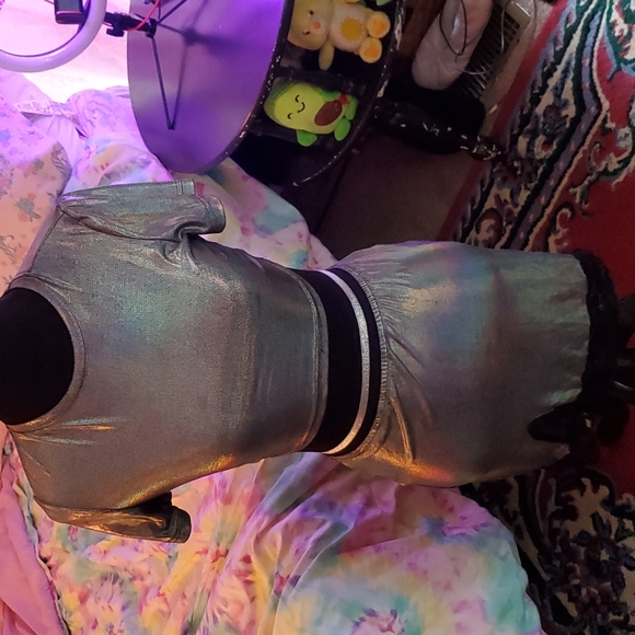 Holographic crop top and lace skirt, sz s - Picture 2 of 6
